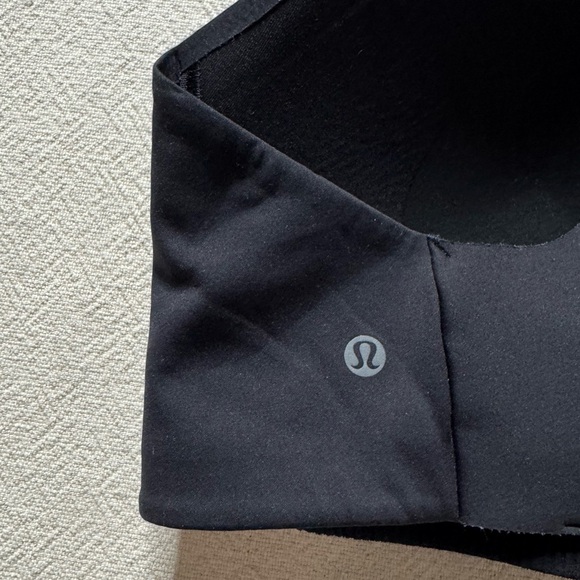 Lululemon Air Support Bra Black Size 38DD Yoga Workout - Picture 5 of 6